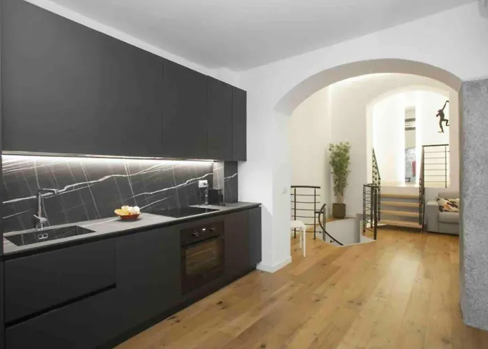 Luxury Loft Apartment *